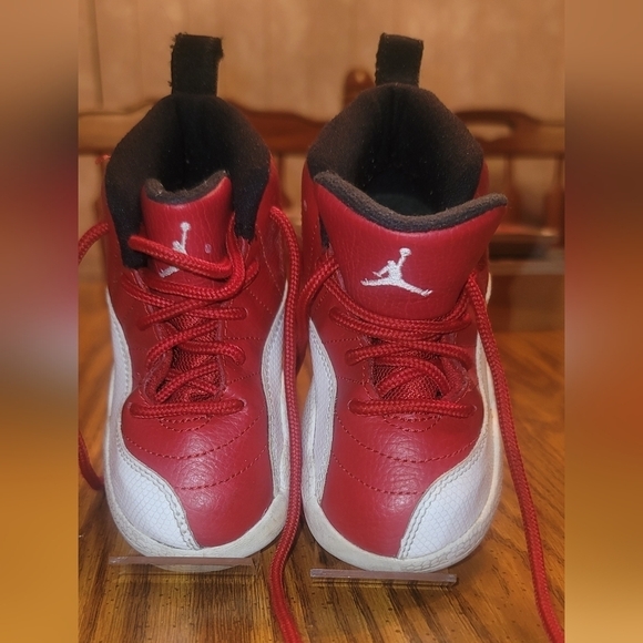 Since 8c Air Jordan Retro 12's red gym 2016. - Picture 4 of 8